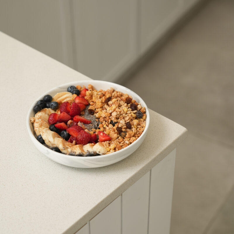 Yogurt + Café (Granola Berries)